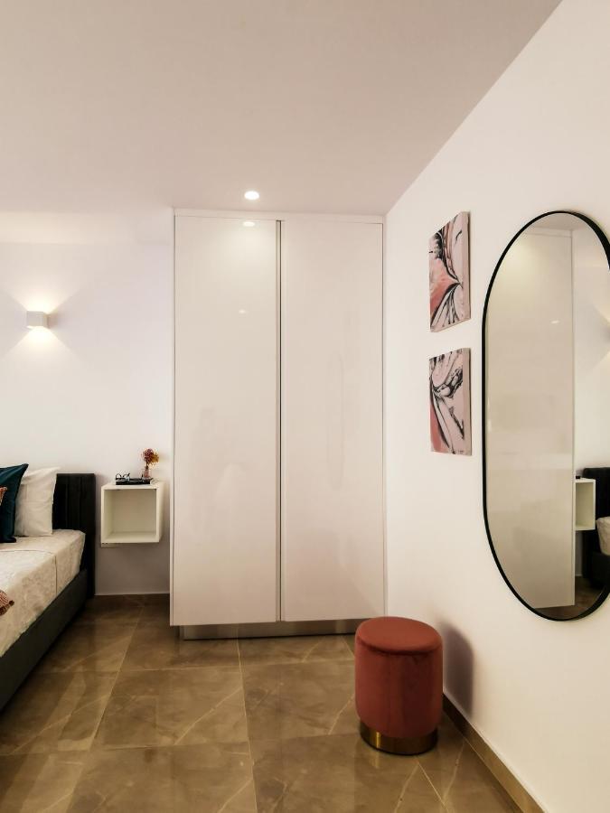 Phaedrus Living: Luxury Maisonette Lighthouse 60 Paphos Extérieur photo